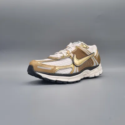 Produktbild von Nike Zoom Vomero 5 Metallic Gold (Womens) - 44 Größe: 44