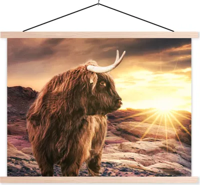 Produktbild von MuchoWow® Textilposter Schottisches Hochlandrind - Kuh - Horizont 150x113 cm mit holzfarbenen Rahmen - Poster