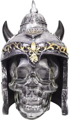 Produktbild von Famanu Whisky Karaffe mit Totenschädel und römischem Helm - 450 ml