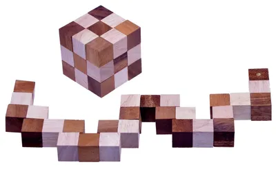 Zdjęcie produktu dla Snake cube 3x3 - Drewniana układanka Snake Cube rozmiar M - 6 cm | Gra logiczna 3D z gumowym sznurkiem