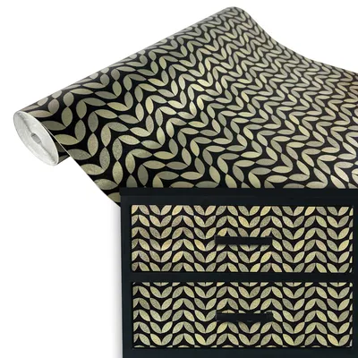 Produktbild von Klebefolie Möbel 45x100 cm - Goldenes Muster - Selbstklebende Möbelfolie in Deko-Stil - Folie für Möbel ideal zum Renovieren von Schränken, Türen und Arbeitsplatten