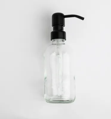 Produktbild von Natural Goods Berlin KLEAN Seifenspender mit Etiketten, hochwertiger & nachfüllbarer Seifenspender für Küche & Bad, transparent Weiß, Edelstahl Pumpkopf Schwarz, 250 ml