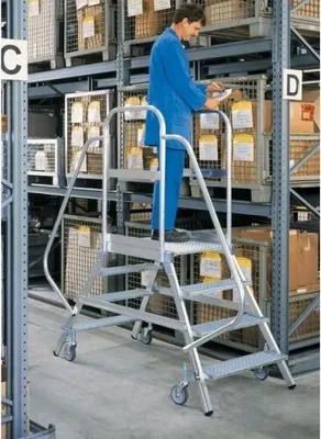Produktbild von Guenzburger Steigtechnik MUNK 51205 Aluminium Podestleiter Arbeitshöhe