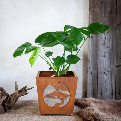 Obrázok produktu pre Kovový stojan na kvety v podkrovnom štýle - 32 cm