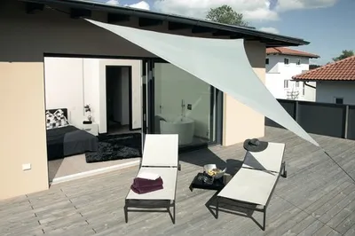 Produktbild von Windhager Dreiecksonnensegel 3,6 x 3,6 x 3,6 m, aus wasser- und windabweisenden PES 180 g/m², silbergrau