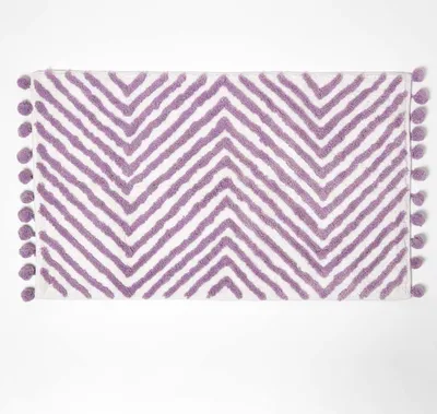 Produktbild von HOMESCAPES Badematte flieder mit Zickzack-Muster - Badteppich 50 x 80 cm