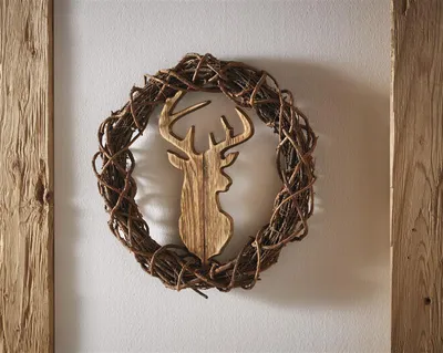 Produktbild von Wandkranz "Hirsch" aus Reisig & Holz, Ø 38 cm, Wanddeko, Türkranz, Türschmuck, Hängedeko