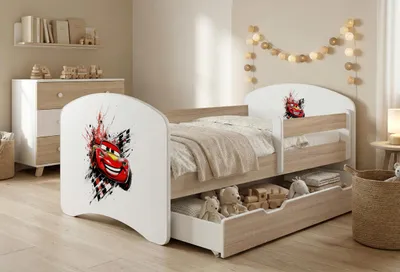 Obrázek produktu pro Dětská postýlka Happy Babies s bočními zábranami pro chlapce, 140 x 70 cm, do dětského pokoje, se zásuvkou, matrace, jednolůžko pro děti, Sonoma, Auto | Auta | Cars