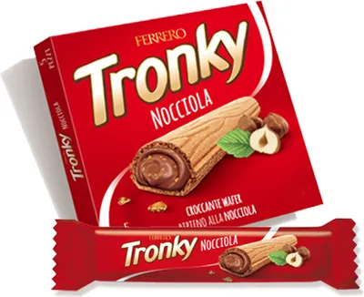 A box and wrapper of Ferrero Tronky Nocciola wafer snacks.