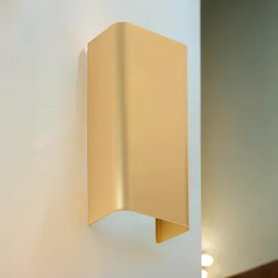 Obrázek produktu pro Nástěnné hliníkové svítidlo GU10 23 cm vysoké Up Down ve zlaté barvě 2 světla hranaté Moderní