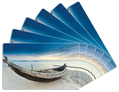 Produktbild von Wallario Frühstücksbrettchen 6er Set aus Glas, je 14 x 23 cm, mit rutschfesten Füßen, Motiv Fischerboot am Strand mit Sonnenuntergang