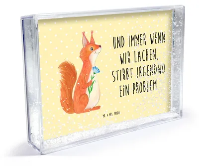 Produktbild von Mr. & Mrs. Panda Bilderrahmen Eichhörnchen Blume - Gelb Pastell - Geschenk, Motivation Bilder, glücklich Spruch, Fotorahmen, Sprüche, Plexiglasrahmen, 3D-Bilderrahmen