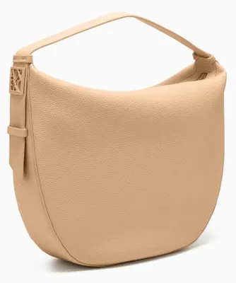 Immagine prodotto di Armani Exchange, borsa a tracolla "Susy" da donna, realizzata con materiali sostenibili, con logo tono su tono, modello hobo