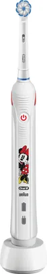 Produktbild von Oral-B PRO Pro2 Junior Minnie, Kind, Rotierende-vibrierende Zahnbürste, Tägliche Pflege, Sensibel, 45000 Bewegungen pro Minute, Weiß, 9900 Bewegungen pro Minute