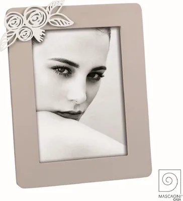 Image de Mascagni A1645 Cadre photo MDF laqué roses découpées au laser taupe 13x18 cm