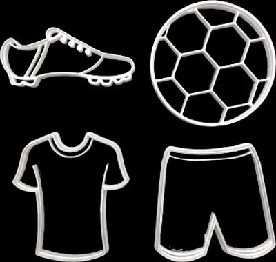 Produktbild von GKA 4 Stück Ausstechformen Fußball Ausstecher Keksausstecher Plätzchenausstecher Stempel Trikot Hose Ball und Fußballschuh
