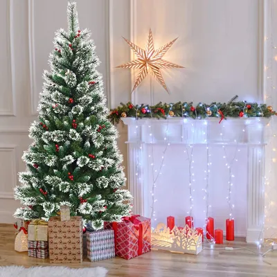 Produktbild von künstlicher Weihnachtsbaum schneebedeckt, Tannenbaum in Kiefernoptik mit roten Beeren, Christbaum mit Metallfuß, 100% neues PVC, Dekobaum für Weihnachtsdekoration (180CM)