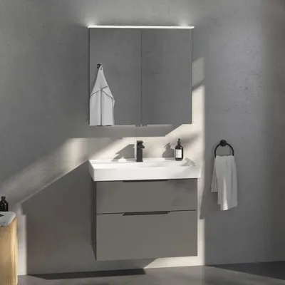 Productafbeelding van Villeroy & Boch Taro wastafel met onderkast en LED-spiegelkast, 80 cm