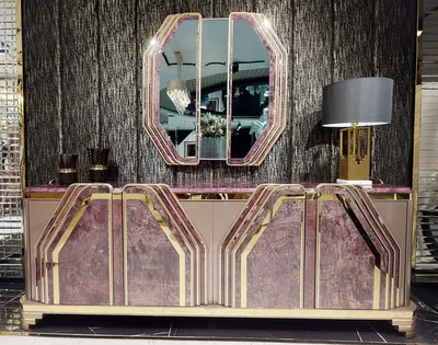 Produktbild von Casa Padrino Luxus Art Deco Möbel Set Lila / Grau / Gold - 1 Sideboard mit 4 Türen & 1 Wandspiegel - Art Deco Wohnzimmer & Hotel Möbel - Luxus Kollektion