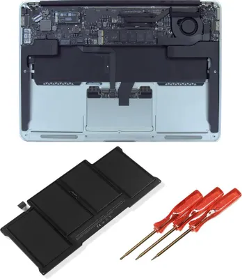 A disassembled laptop battery and screwdrivers are shown.