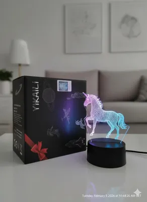 Zdjęcie produktu dla Lampka Nocna 3D LED YiKAiLi - Koń (The Horse 6) - Efekt Hologramu, 7 Kolorów, USB, Obraz wygenerowany przez AI