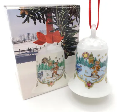 Produktbild von Hutschenreuther Porzellan Weihnachtsglocke Glocke 1981 mit Originalverpackung