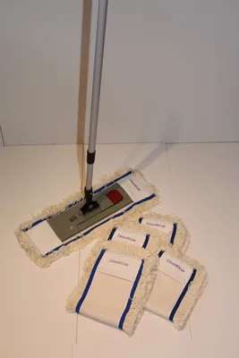 Produktbild von CleanSV© Aura2 Reinigungswagen mit Ablage, Wischset mit 50 cm Profi Klapphalter, 5 x 50 cm CleanSV Baumwolllmops und Telekopstiehl