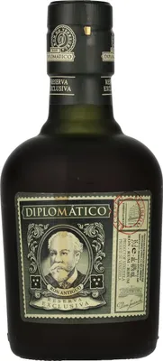 A bottle of Diplomático Reserva Exclusiva rum against a white background.