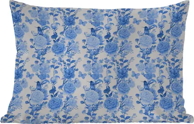 Produktbild von MuchoWow® Outdoor Kissen - Blumen - Blau - Rosen - 60x40 cm - Wetterfest - Lounge Kissen - Zierkissen - Kissen für Innenräume