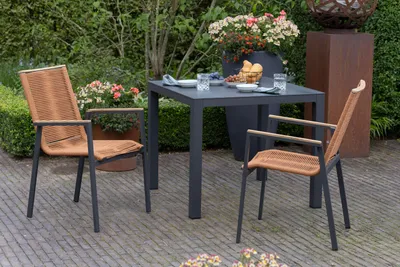 Produktbild von Gartenmöbelset Diningsessel Alicante terracotta mit Tisch Tarifa 90x90cm