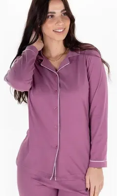 Produktbild von Damen-Pyjama mit Knopfleiste – Lila & Comfort Fit