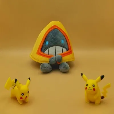 Produktbild von Pokemon Schneppke Kuscheltier - 11 cm Plüschtier Snorunt