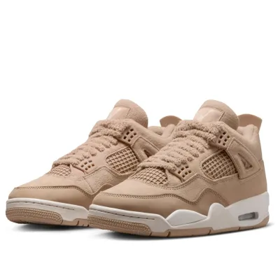 Immagine prodotto di Air Jordan 4 versione femminile, modello "Cozy Girl", taglia EU: 38