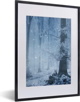 Produktbild von MuchoWow® Gerahmtes Poster Wald - Winter - Schnee 30x40 cm - Poster mit Schwarzem Bilderrahmen Wandposter Rahmen Foto Bilder - Wandposter Schlafzimmer