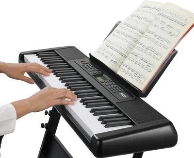 Produktbild von Digitalpiano, 61 Tasten, 300 Klänge, 40 Demolieder, Eingebaute Lautsprecher, Anschlagdynamisch