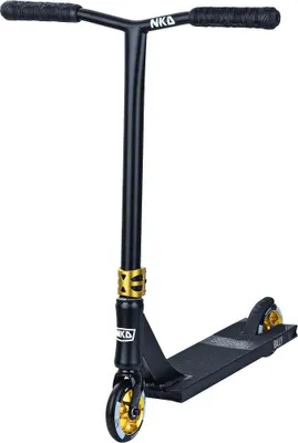 Obrázek produktu pro NKD Rally Black/Gold V2 79 cm - prémiová koloběžka se 110 mm koly a kompresním odpružením HIC