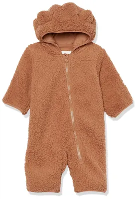 Productafbeelding van A. Essentials. Unisex baby sneeuverpak, gemaakt van sherpa-fleece, in een lichte caramelkleur