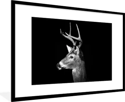 Produktbild von MuchoWow® MuchoWow® Gerahmtes Poster Tierprofil Hirsche in schwarz und weiß 90x60 cm - Poster mit zchwarzem Bilderrahmen - Wanddekoration - Fotos