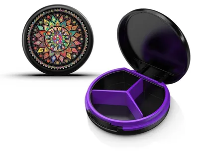 Immagine prodotto di Contenitore per pillole con 3 scomparti, impermeabile, ideale per viaggi e uso quotidiano, colore nero, motivo mandala