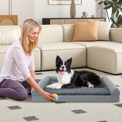 Imagen del producto de Cama ortopédica para perros, tamaño grande, XXL, 135 x 91 x 18 cm. Sofá para perros con cojín, fabricado en espuma. Funda desmontable y lavable. Bordes elevados. Sofá para perros de tamaño grande y mediano, color gris