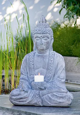 Produktbild von GILDE Figur, Kerzenleuchter, Buddha, "Buddha", Magnesia, grau, VE 1, L. 29 cm, B. 46 cm, H. 67 cm