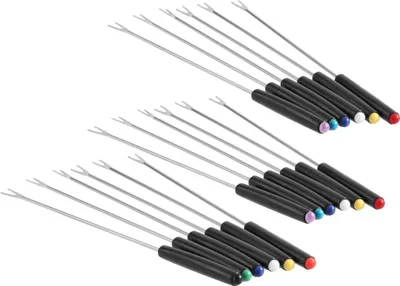 Produktbild von Fackelmann Fonduegabeln Set, Fonduebesteck aus Edelstahl, Fonduespieße mit farbigen Kunststoffgriffen, hochwertiges Besteck, Spieße für Fleich, Käse usw. (Farbe: Silber/Schwarz), Menge: 18 Stück