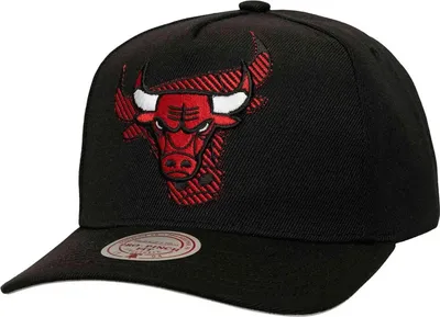 Produktbild von Mitchell & Ness NBA Tilted Pro Snapback Cap Chicago Bulls