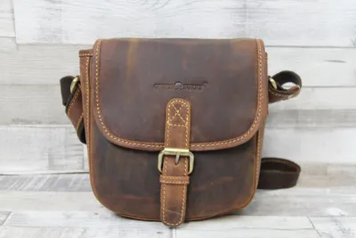 Produktbild von Greenburry Vintage kl. Jagdtasche L18xH21xT8