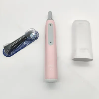 Produktbild von Braun Rotationszahnbürste iO Series 3n Blush Pink