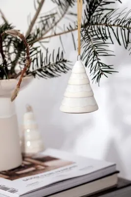 Immagine prodotto di come l'albero degli ornamenti di Villeroy & Boch Winter Glow