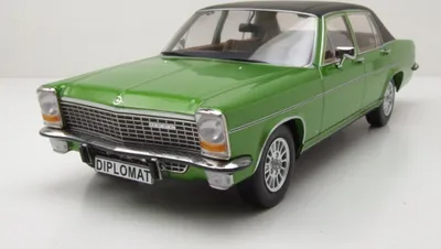 OPEL Diplomat B de 1972 au 1/18 de MCG Model Car Group MCG18335