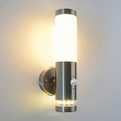 Produktbild von Effiziente Eleganz im Freien: LED-Außenwandleuchte 232A21 aus Edelstahl mit Bewegungsmelder