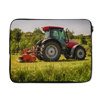 Produktbild von MuchoWow® Laptop Hülle 15 Zoll Traktor - Rot - Natur - Grün - Landleben Laptoptasche - Laptoptasche - Sleeve - Rundum-Schutz