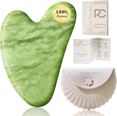 Produktbild von Chris Gua Sha Gesichtsroller – Xiuyan-Jade-Gua Sha-Stein für Gesichtsmassage, zur Konturierung der Kieferpartie und zur Reduzierung von Augenringen, mit Silikonetui (Grün)